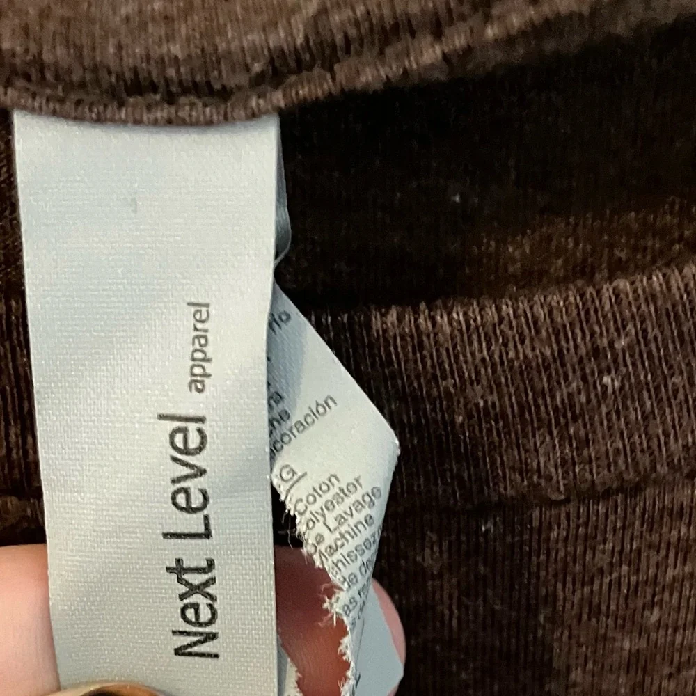 OG 2012 Hunger Games Tee - NWOT - XL Fits like LG - Picture 3 of 6